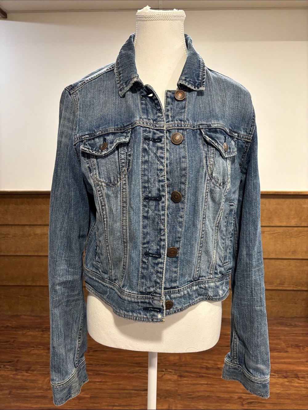 American Eagle Outfitters Light Blue Denim Jean Jacket